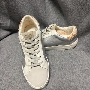 Vintage Havana Low-Top Sneakers